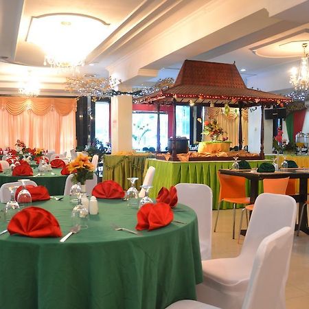 Hotel Duta Palembang Extérieur photo