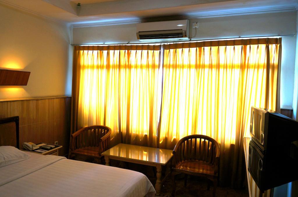 Hotel Duta Palembang Chambre photo